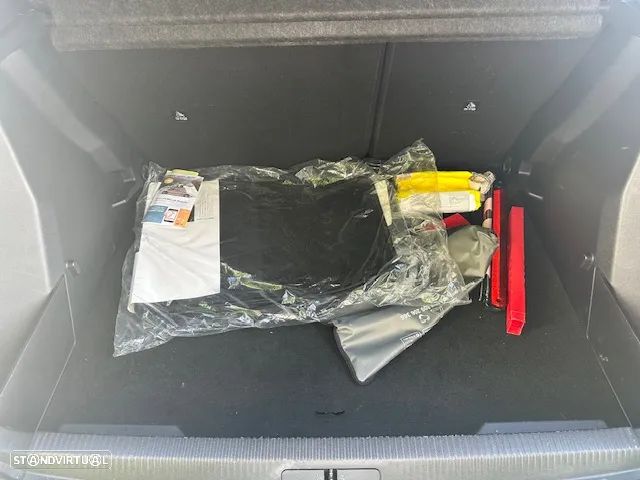 Peugeot 2008 1.5 BlueHDi Allure Pack - 16