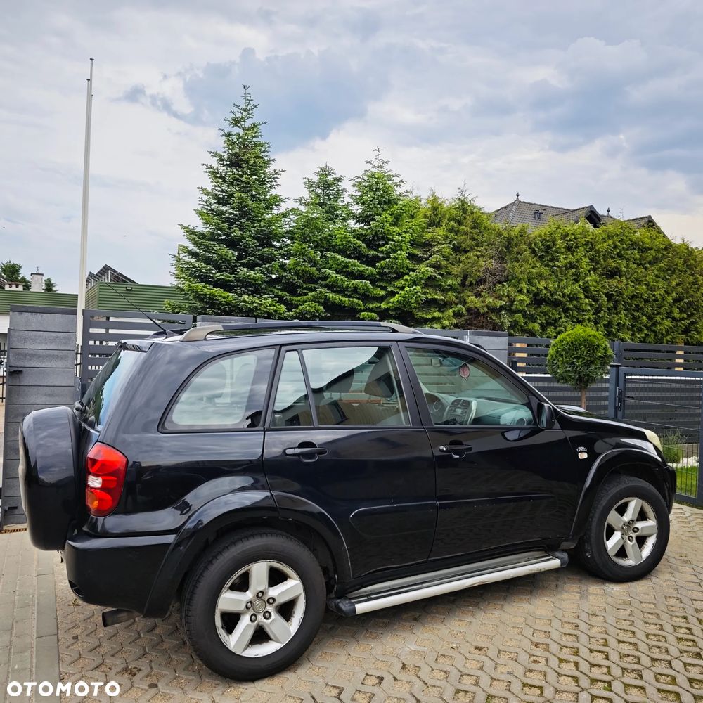 Toyota RAV4 2.0 D-4D 4x4 - 3