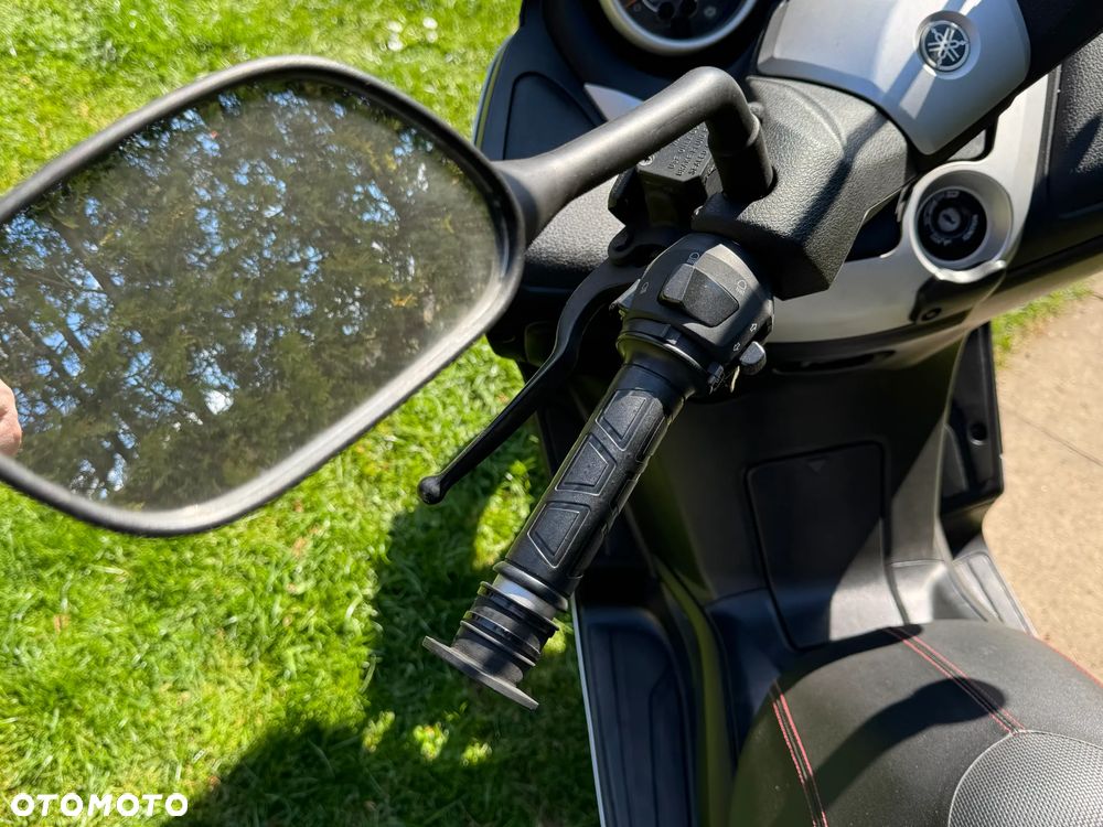 Yamaha X-max - 5
