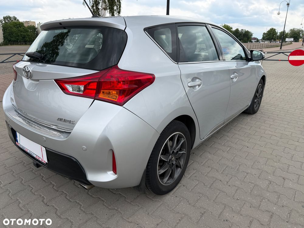 Toyota Auris 2.0 D-4D Premium Comfort - 15