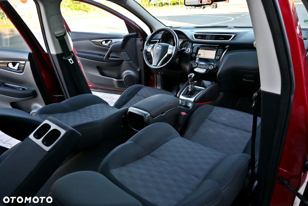 Nissan Qashqai 1.6 DCi Tekna+ - 23