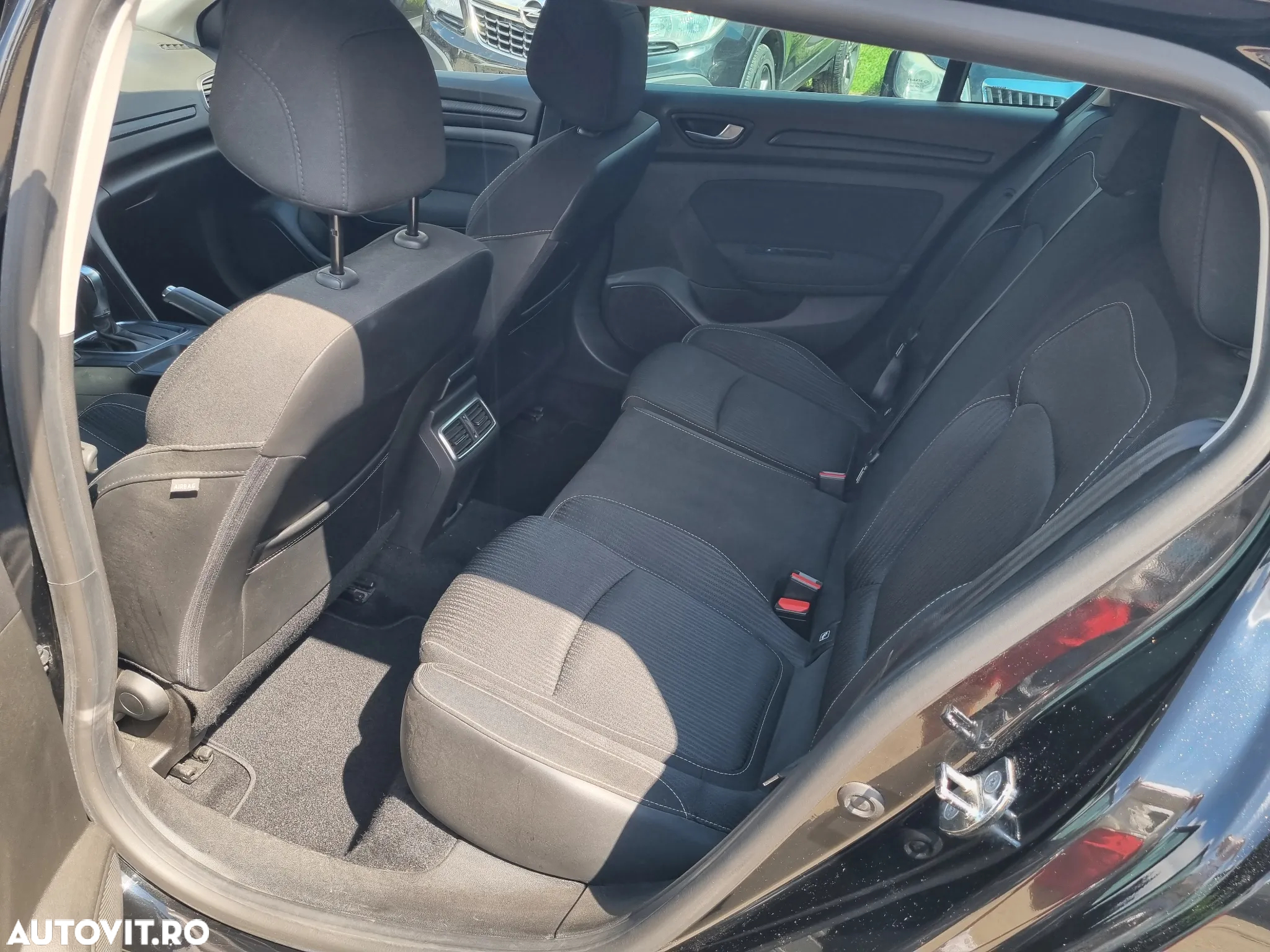 Renault Megane Grandtour ENERGY dCi 110 EDC BUSINESS - 24
