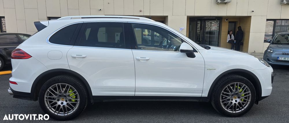 Porsche Cayenne - 10