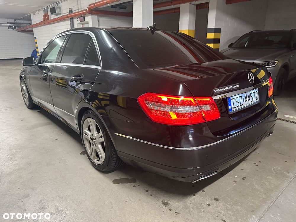 Mercedes-Benz Klasa E 300 BlueTEC 7G-TRONIC Avantgarde - 4