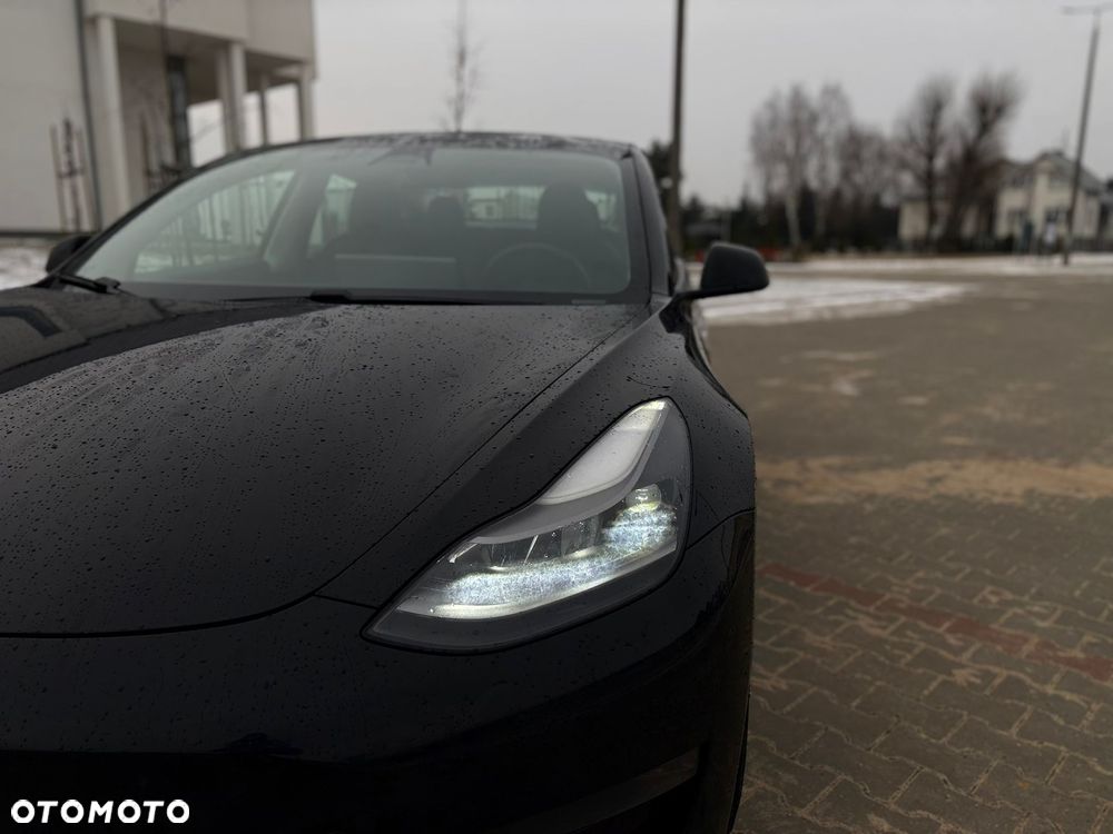 Tesla Model 3 Langstreckenbatterie Allradantrieb Dual Motor - 9