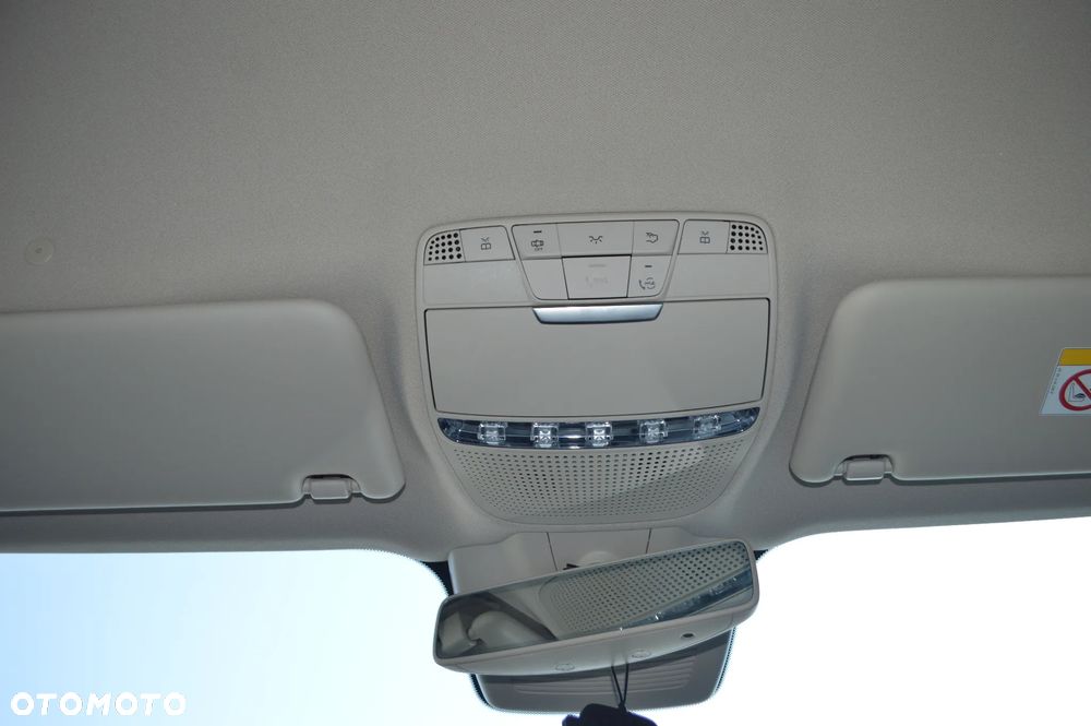 Mercedes-Benz Klasa E 220 d 4-Matic Avantgarde - 19