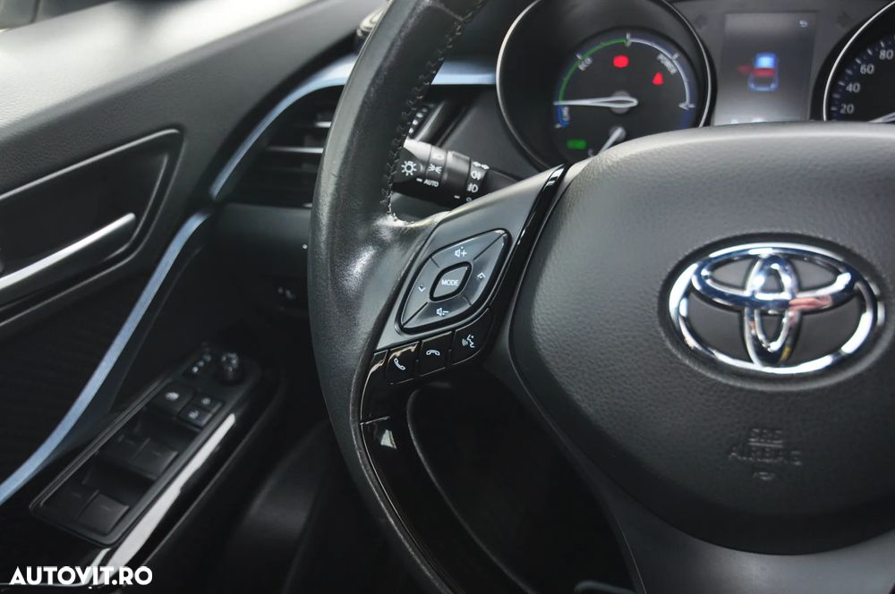 Toyota C-HR - 14