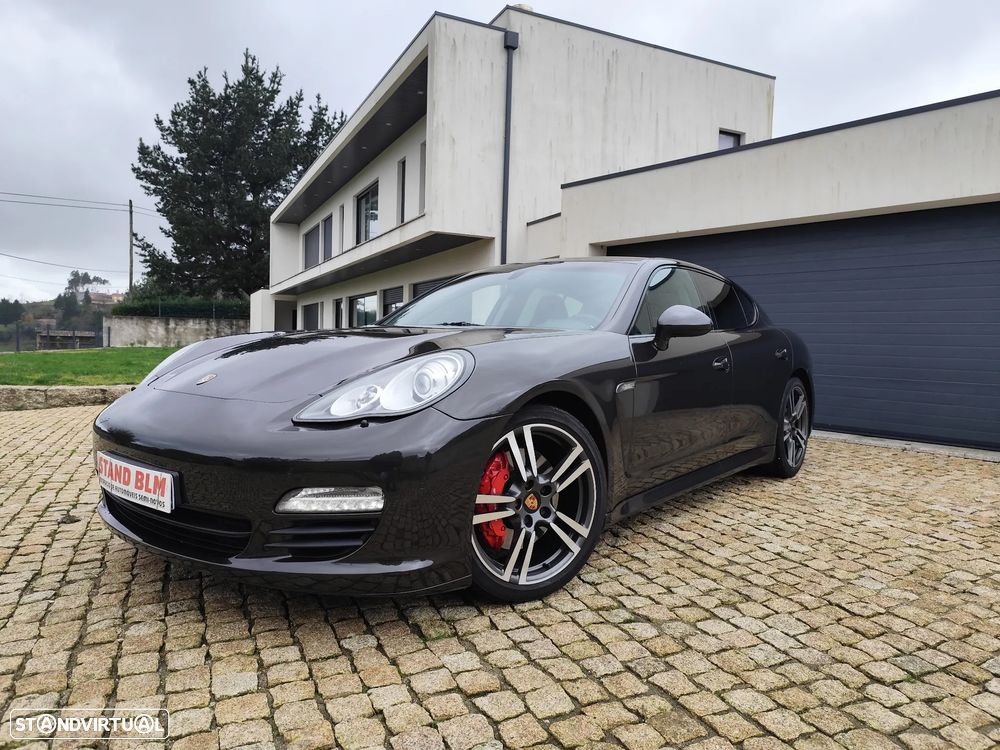Porsche Panamera Platinum Edition - 2