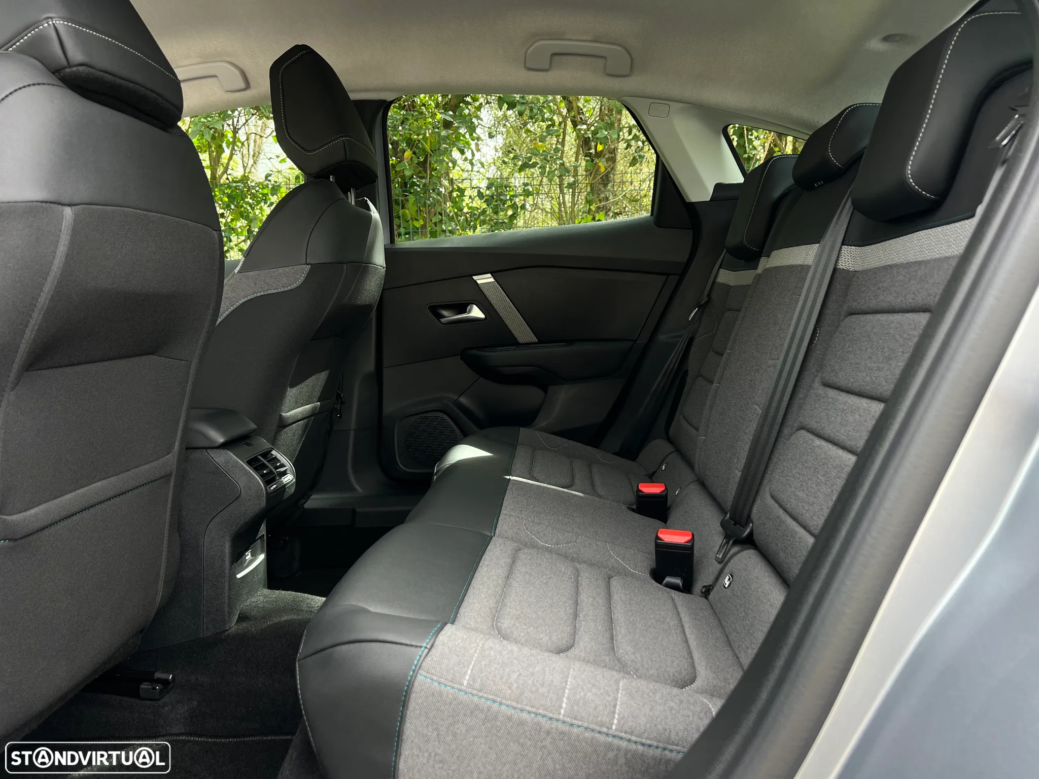 Citroën C4 1.2 PureTech Plus - 36