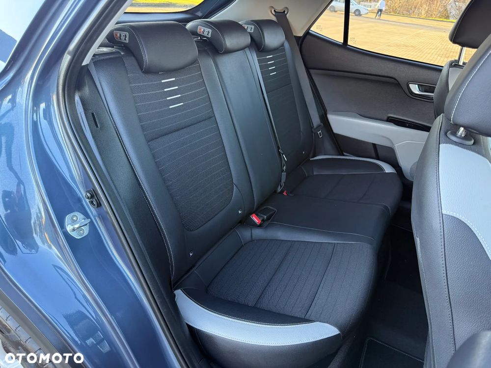 Kia Stonic 1.6 CRDi Platinum Edition - 11