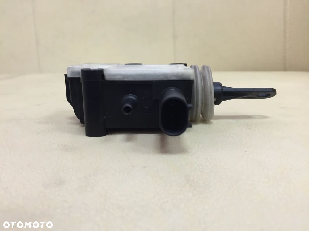 ZAMEK PRAWY BOCZNY BMW K1600GT K1600GTL 11-18R  771905401 - 4