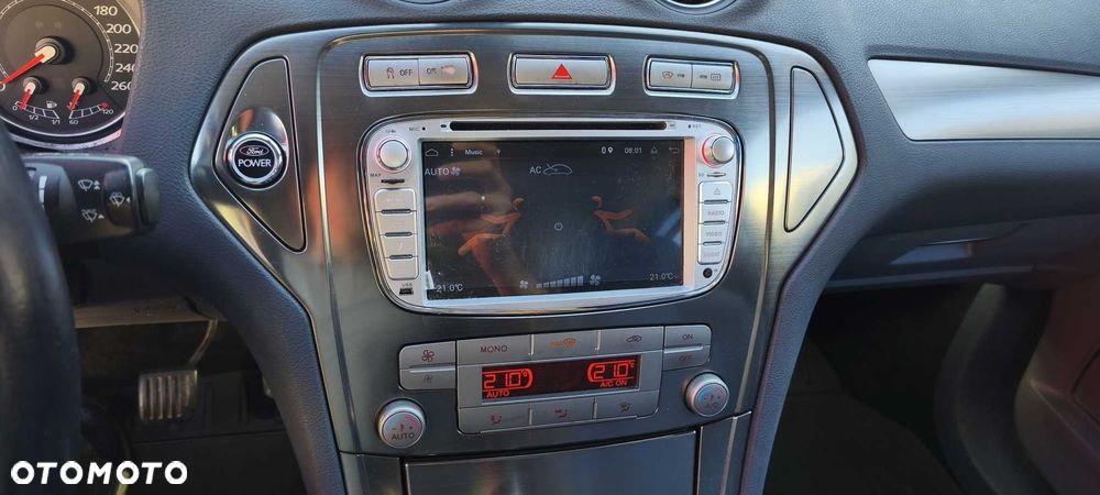 Ford Mondeo - 8