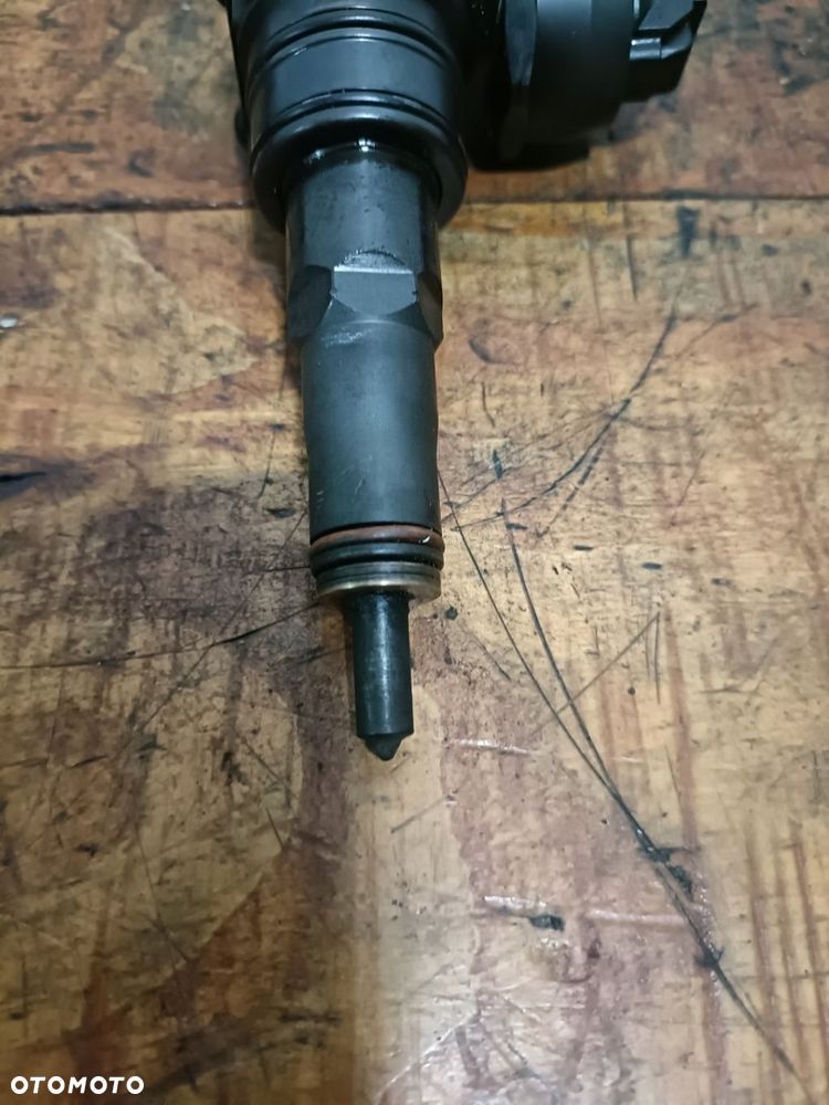 * Volkswagen PASSAT B5 lift 00-05 r. 1,9 TDI WTRYSKI pompowtryskiwacze KOMPLET 038130073A - 6