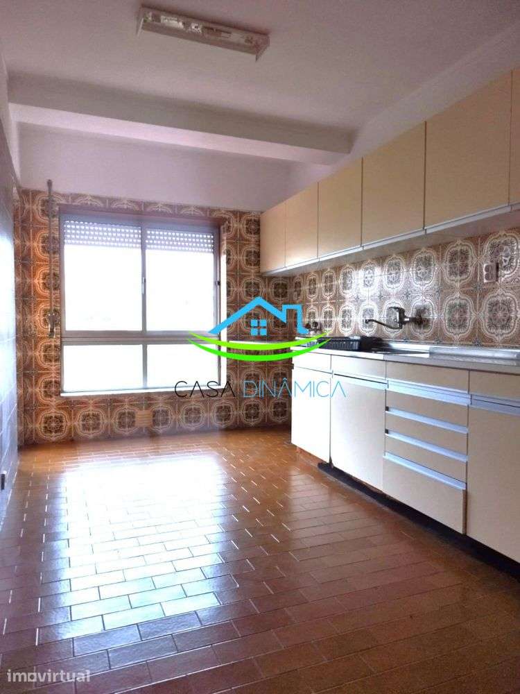 Apartamento T2 na rua Joaquim Sotto Mayor - Figueira da Foz - Grande imagem: 4/34