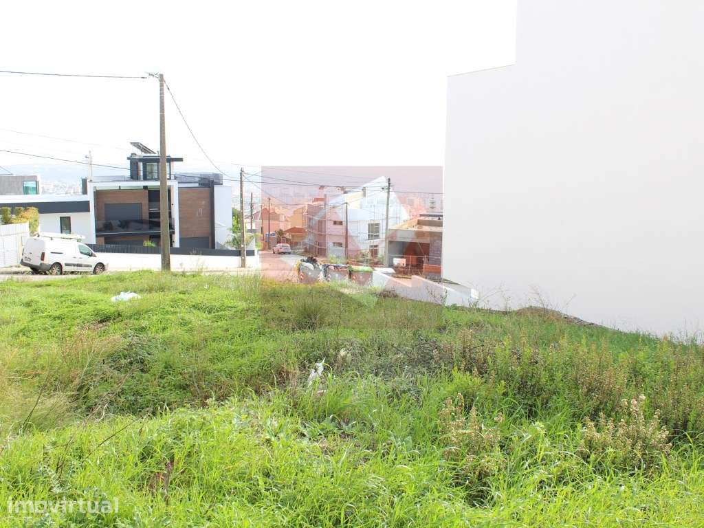 Terreno urbano para construção no Bairro Saramagal Grande, Famões - Grande imagem: 2/3