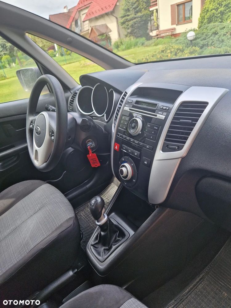 Kia Venga 1.4 CRDi L - 11