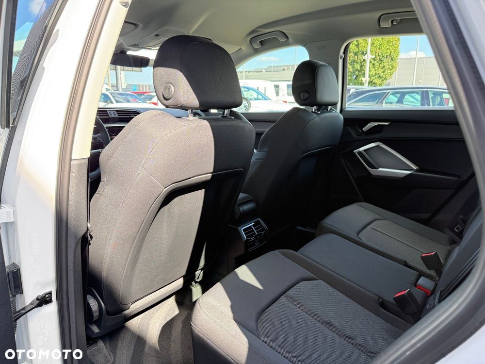 Audi Q3 - 11