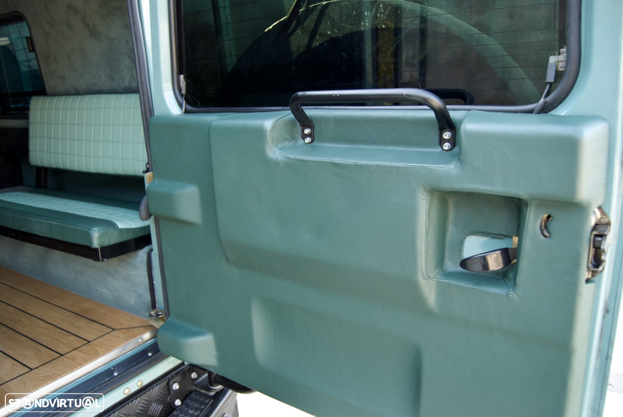 Land Rover Defender 110 2.5 TD5 Metal Top - 34