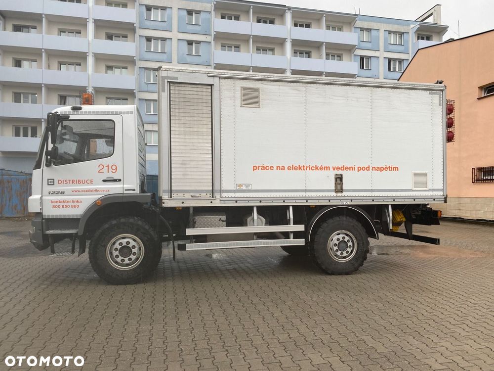 Versalift Atego 1226 Af 4X4 + Pojízdná Dílna - 1