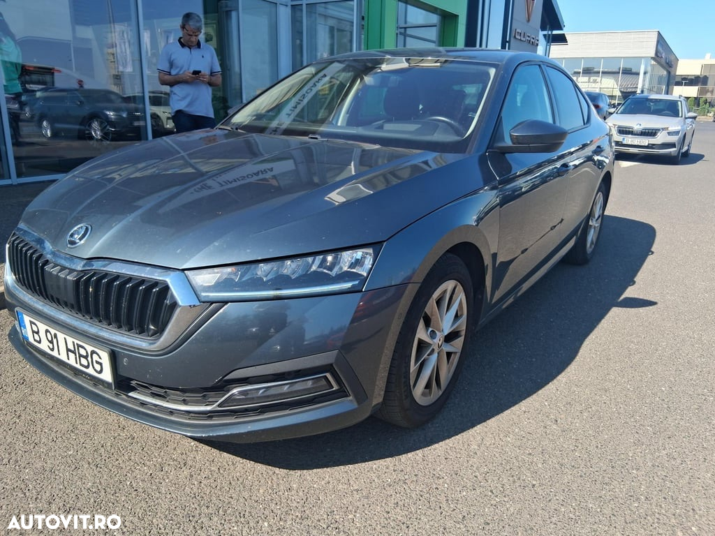 Skoda Octavia 2.0 TDI DSG Style - 2