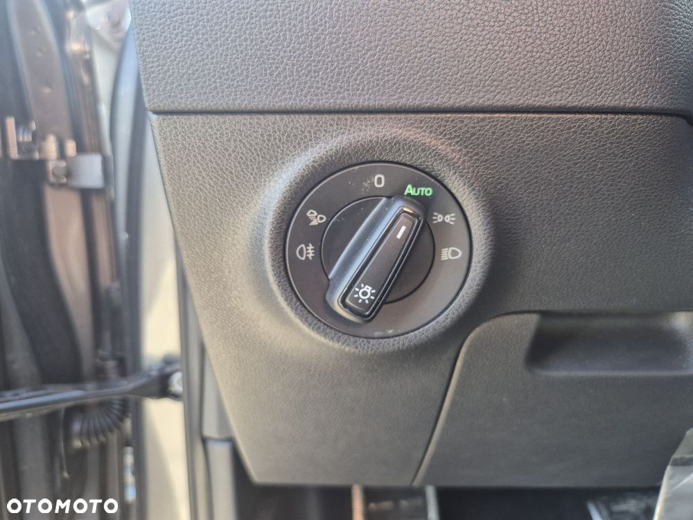 Skoda Karoq 1.5 TSI ACT Sportline DSG - 18