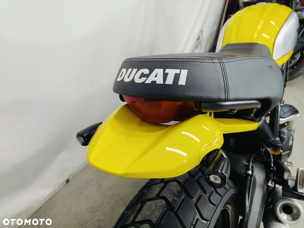 Ducati Scrambler - 11