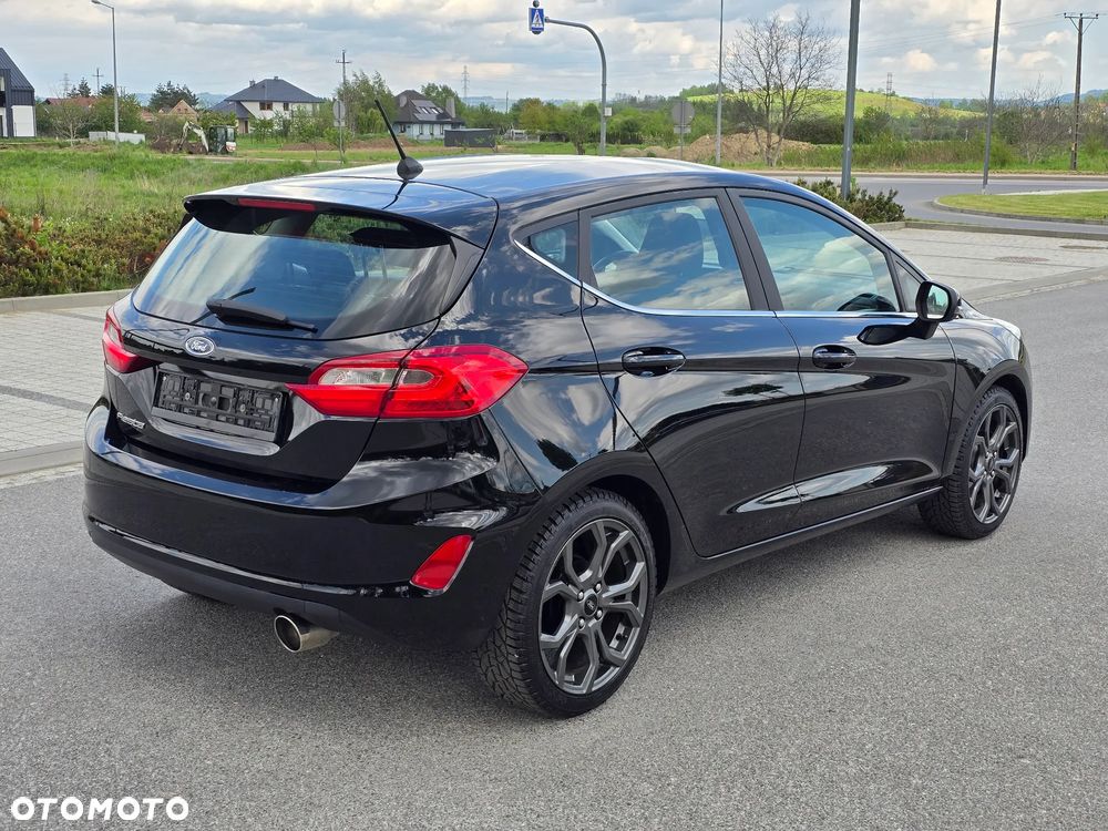 Ford Fiesta 1.1 S&S TITANIUM - 4