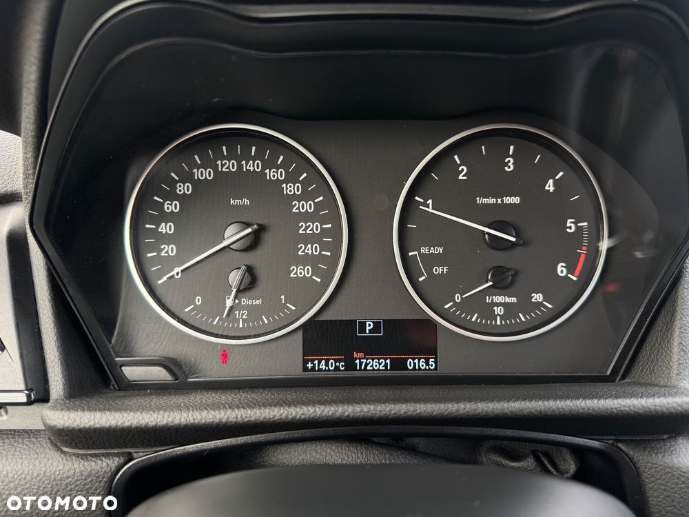 BMW Seria 2 218d xDrive - 13