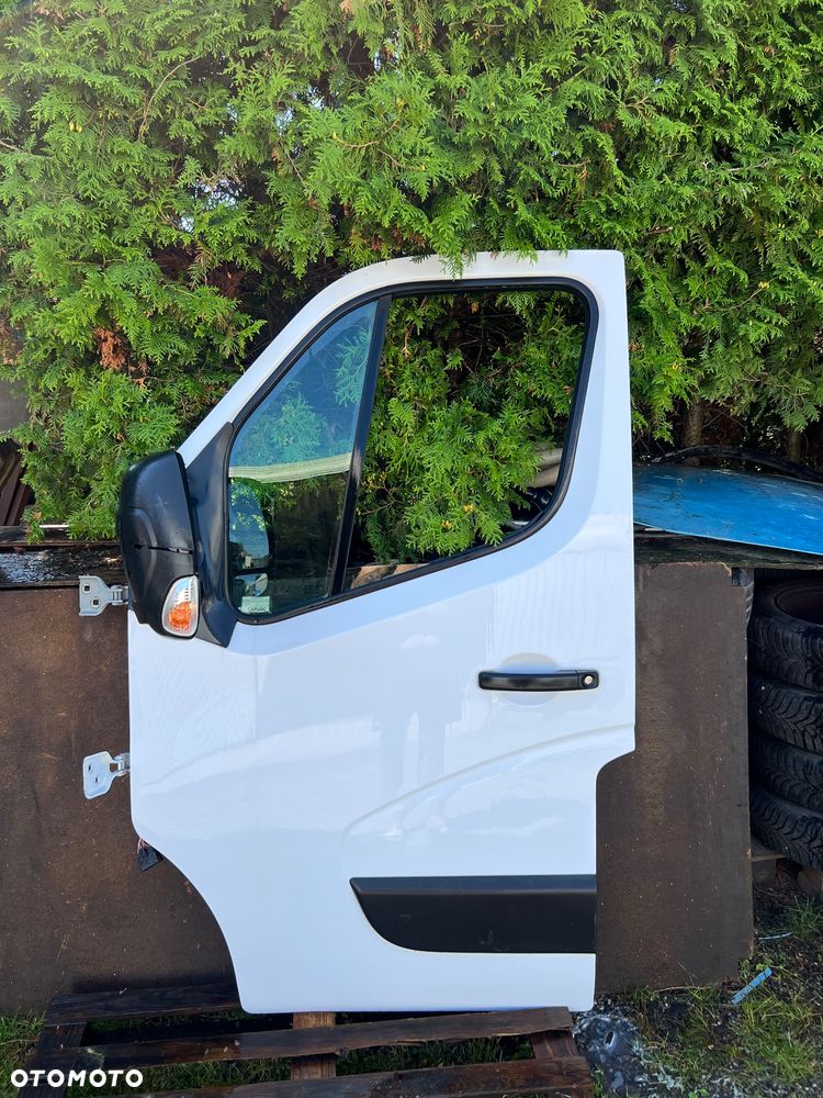 Renault Master III 19r. Drzwi lewy przód kpl. - 1