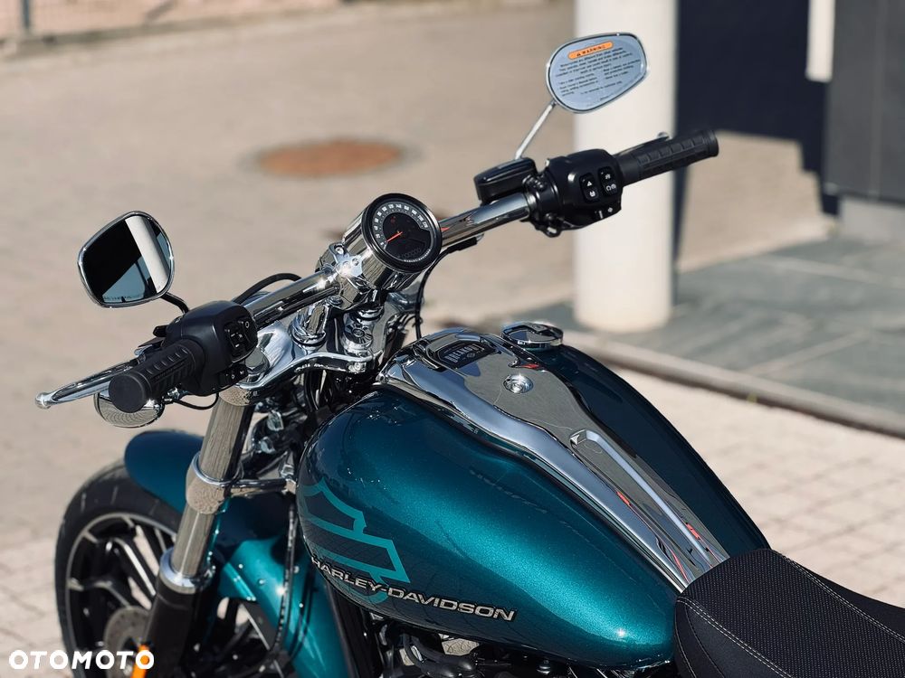 Harley-Davidson Softail Breakout - 18