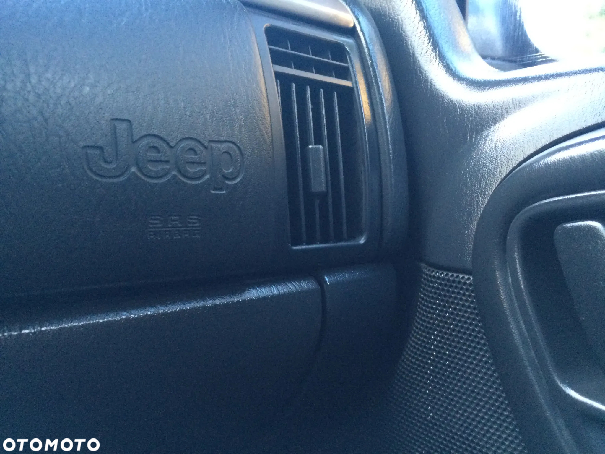 Jeep Grand Cherokee 4.0 Laredo - 15