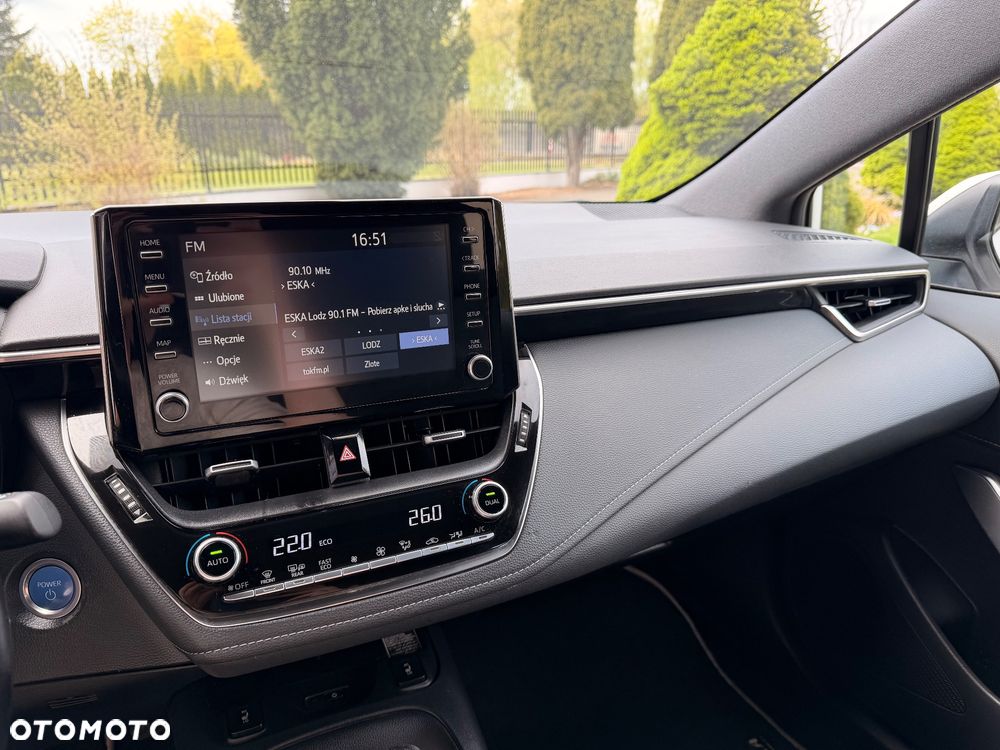 Toyota Corolla 1.8 Hybrid Comfort - 17