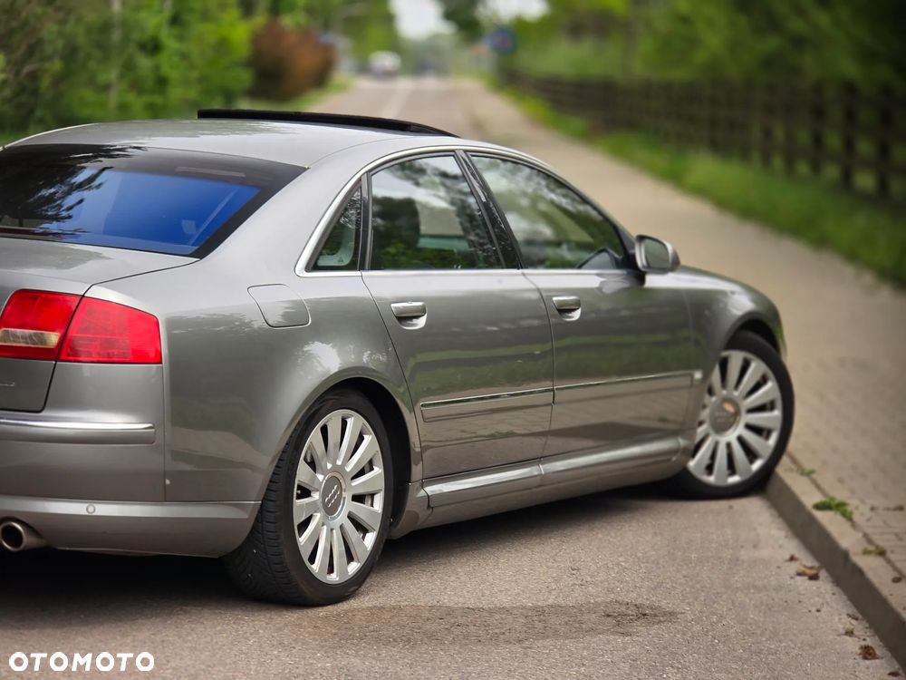 Audi A8 4.2 Quattro - 40