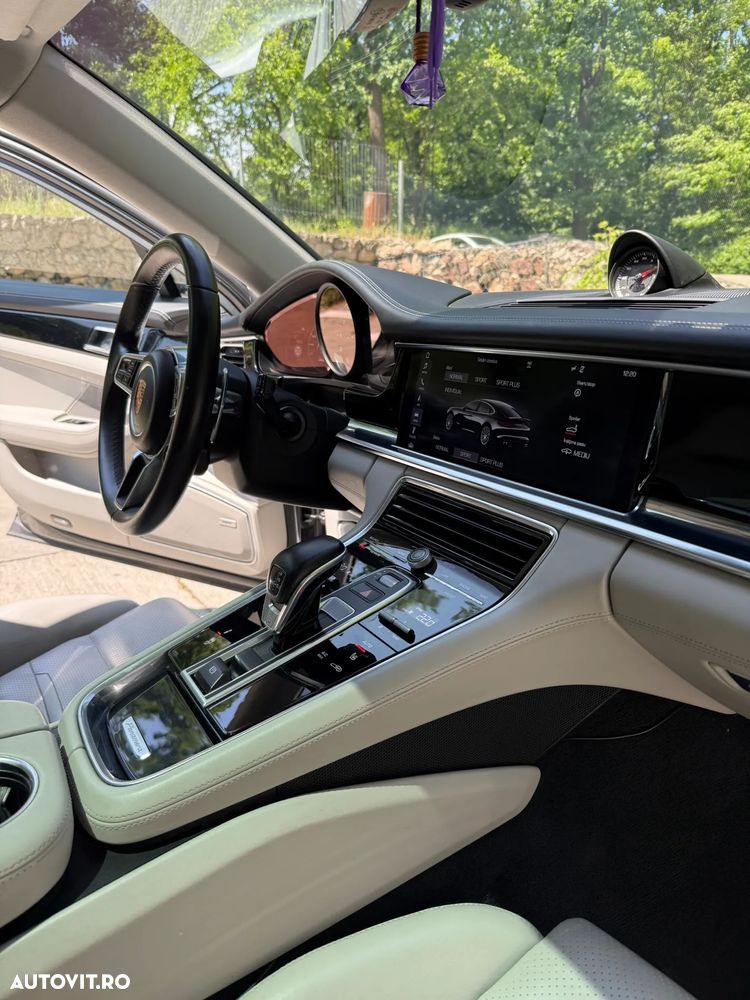 Porsche Panamera 4S - 5