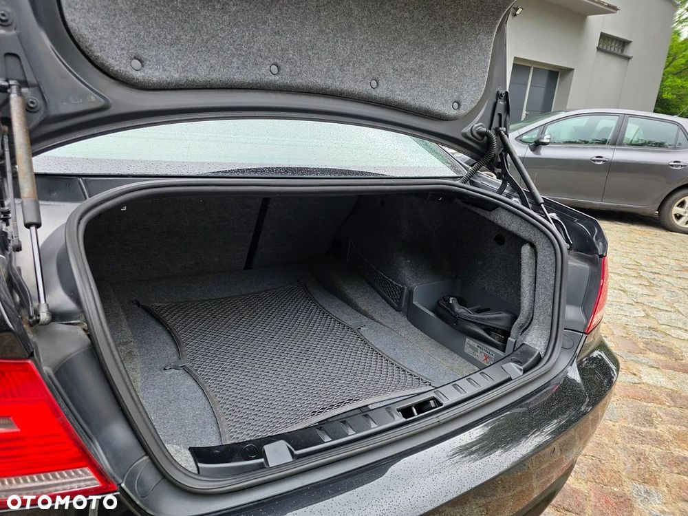 BMW Seria 3 320i Edition Exclusive - 7