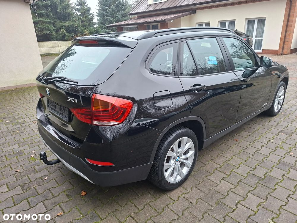BMW X1 xDrive18d xLine - 12