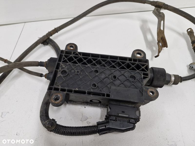 TOYOTA AVENSIS T27 LIFT T29 MODUŁ HAMULCA RĘCZNEGO ELEKTRYCZNEGO 46300-05042 - 11