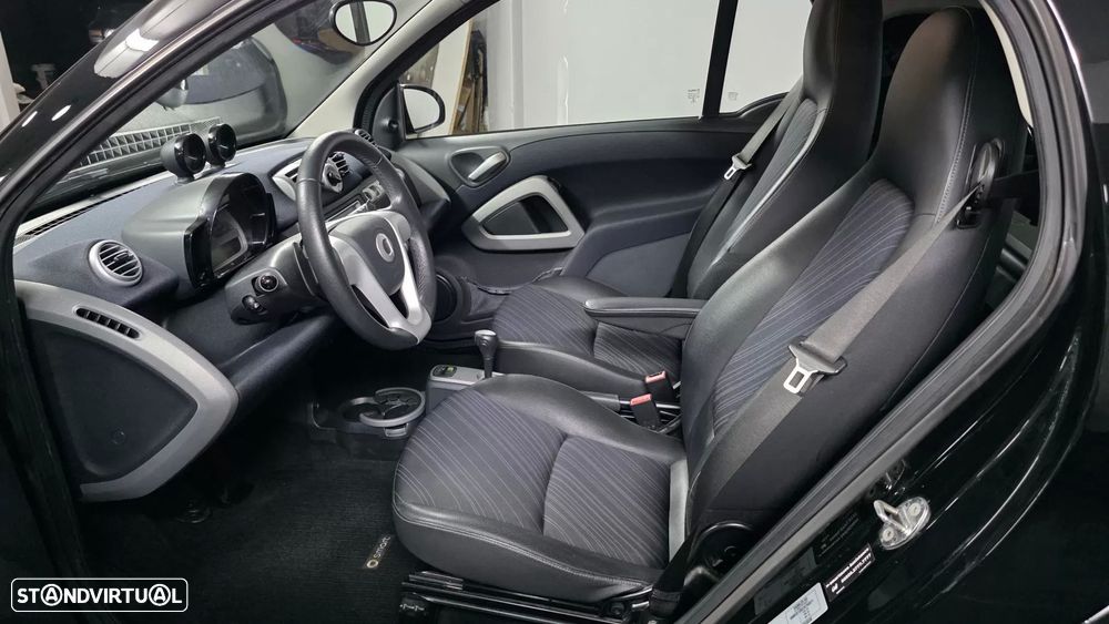 Smart ForTwo Coupé 1.0 mhd Pulse 71 Softouch - 6