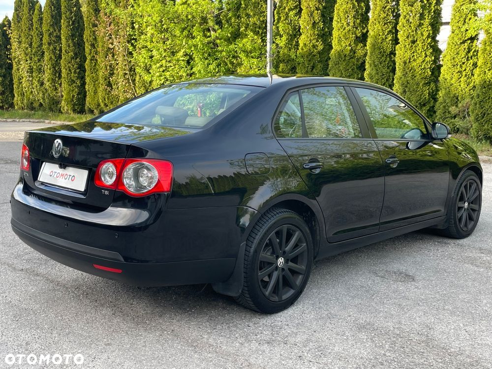 Volkswagen Jetta 1.4 TSI Highline Optimum - 27