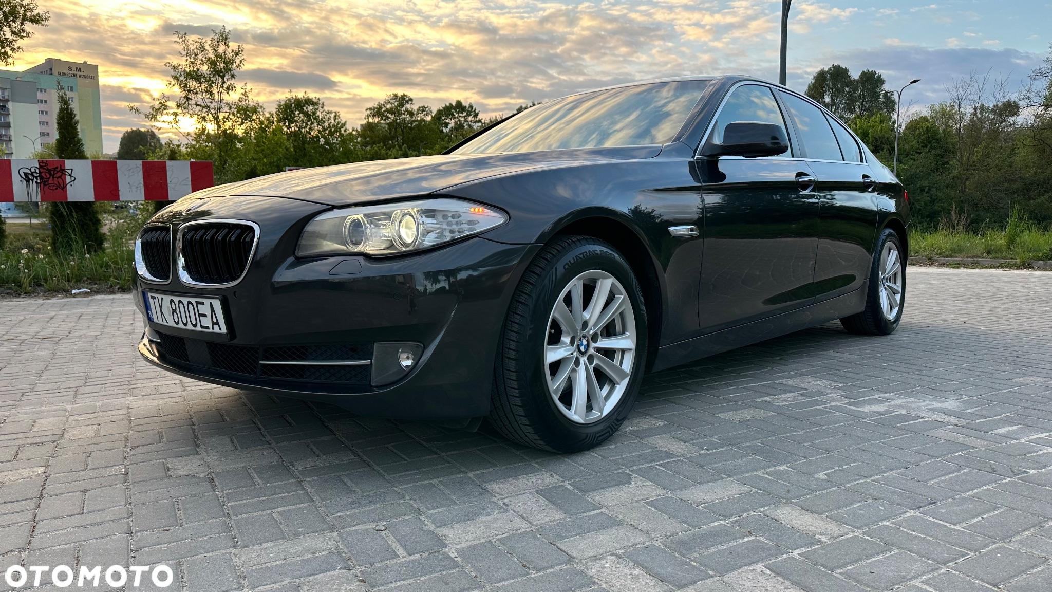 BMW Seria 5 523i Sport-Aut - 23