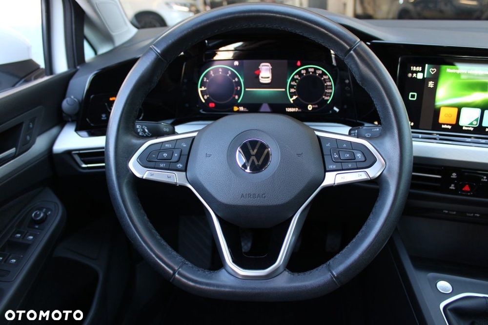 Volkswagen Golf - 10