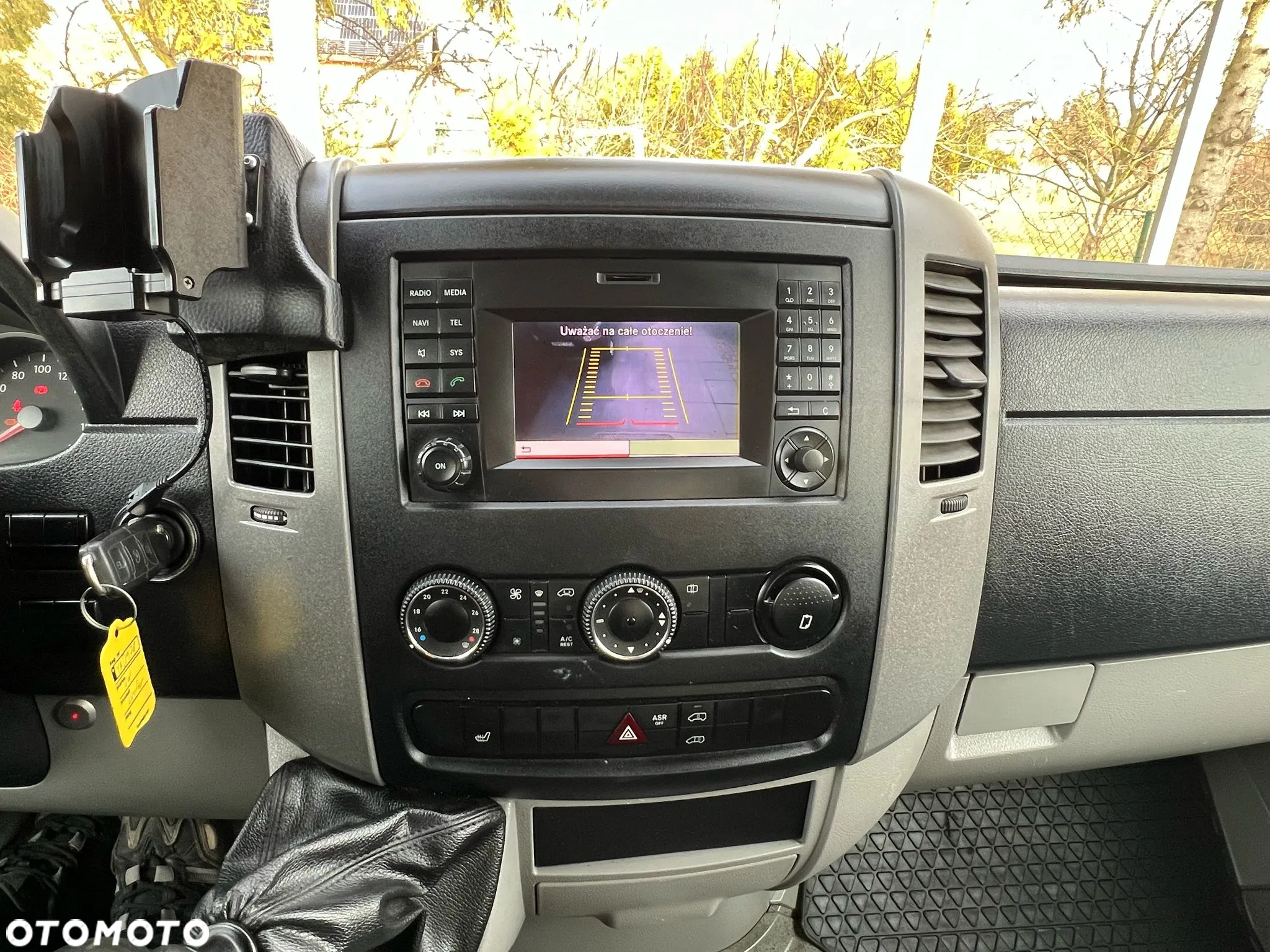Volkswagen CRAFTER SREDNIAK KLIMATYZACJA - 40