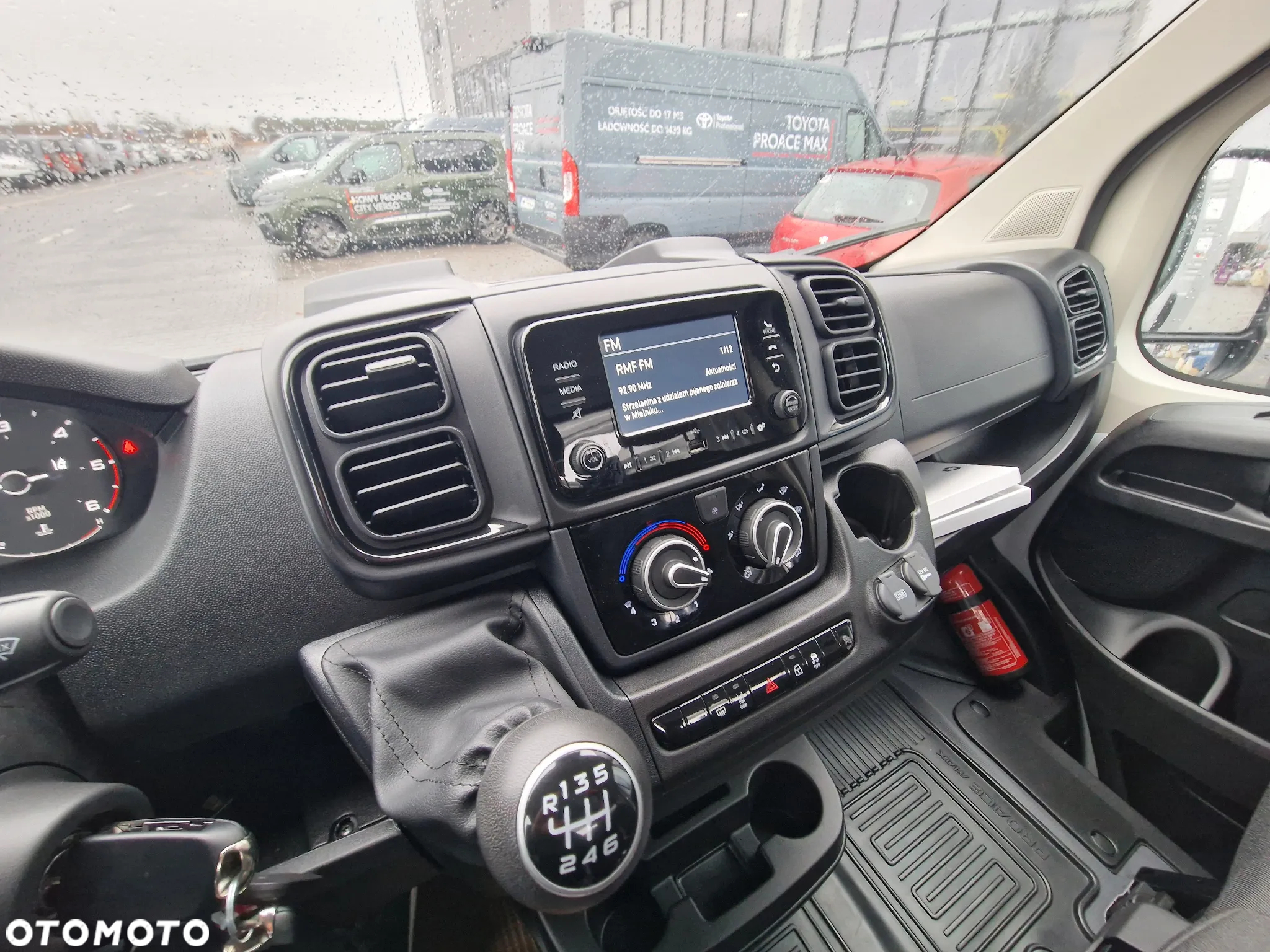 Toyota Proace MAX - 11