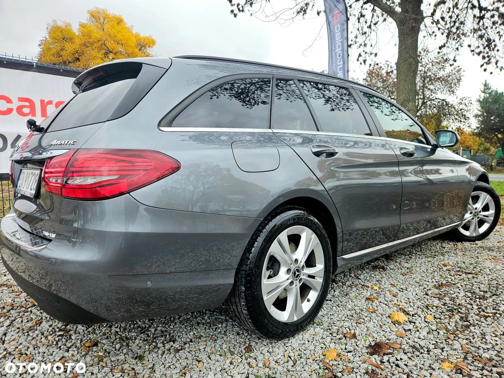 Mercedes-Benz Klasa C 220 d 4Matic T 9G-TRONIC - 8