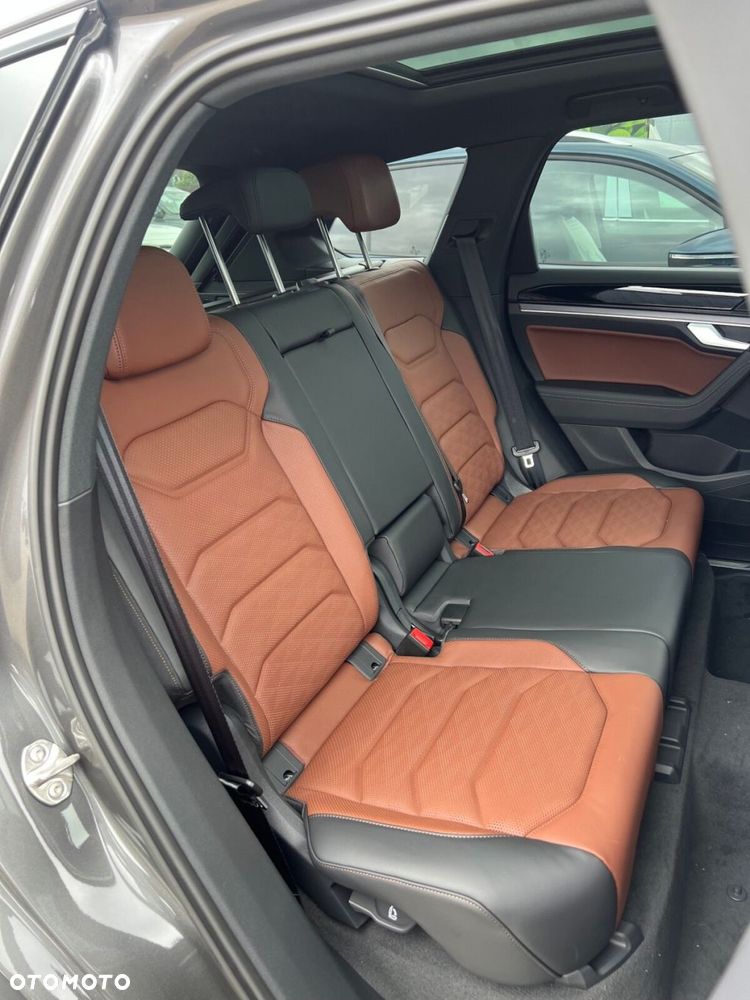 Volkswagen Touareg 3.0 V6 TDI 4Motion R-Line Final Edition - 8