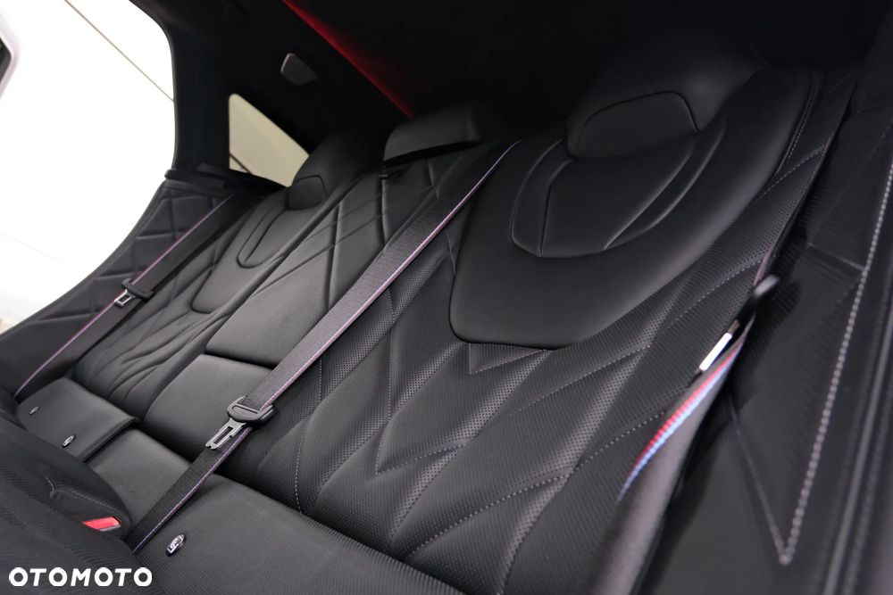 BMW XM PHEV sport - 32