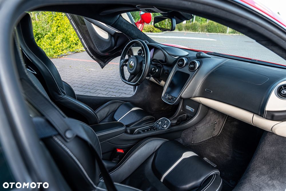 McLaren 570S Coupe Standard - 11