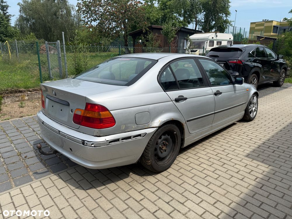BMW Seria 3 328Ci - 13