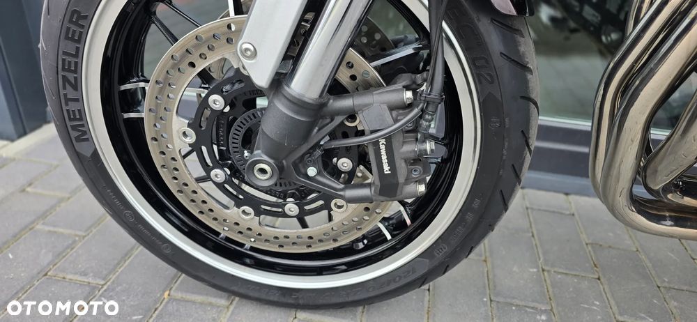 Kawasaki Z 900 RS - 40