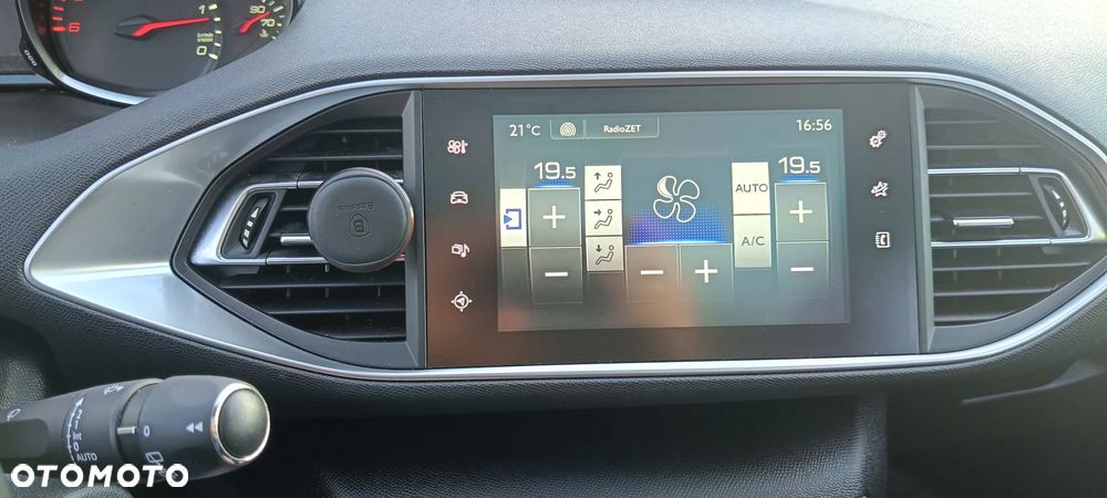 Peugeot 308 - 11